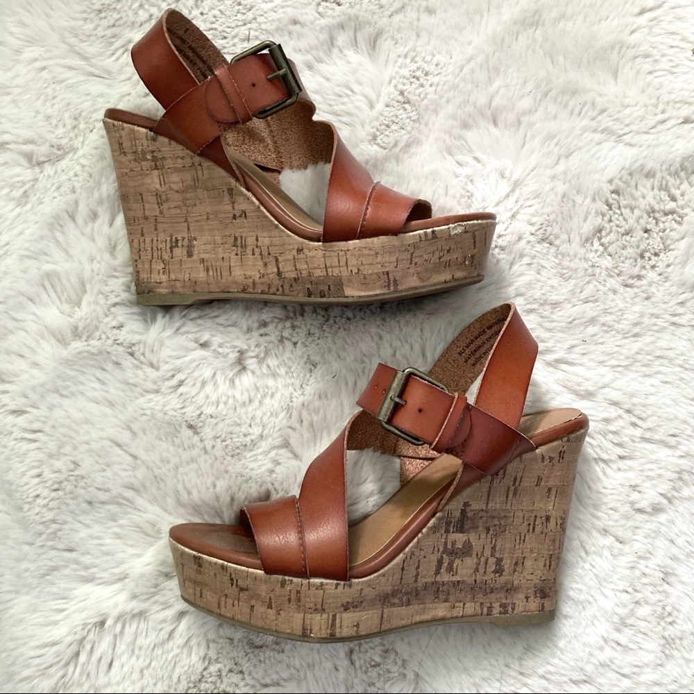 Corkscrew wedge heel sandals size 6